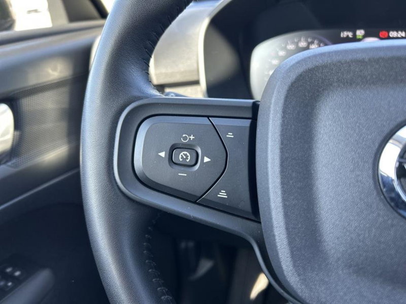 Volvo XC40 usata a Cuneo (17)