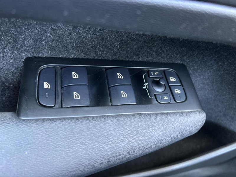Volvo XC40 usata a Cuneo (18)