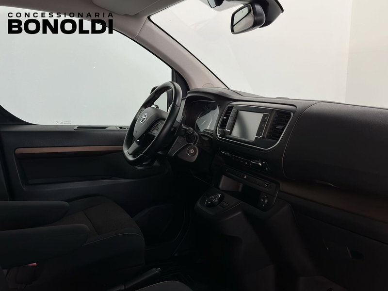 Toyota Proace Verso usata a Brescia (19)