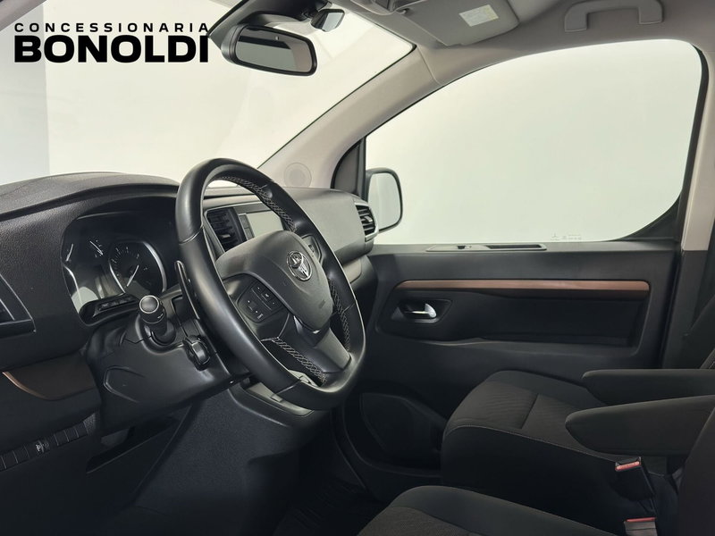 Toyota Proace Verso usata a Brescia (6)