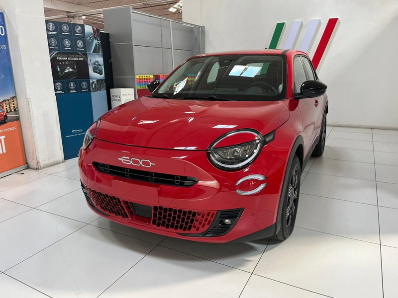 Fiat 600 nuova a Lucca