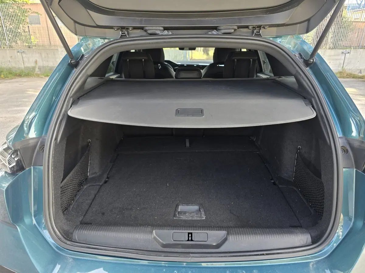 Peugeot 308 SW usata a Massa-Carrara (13)