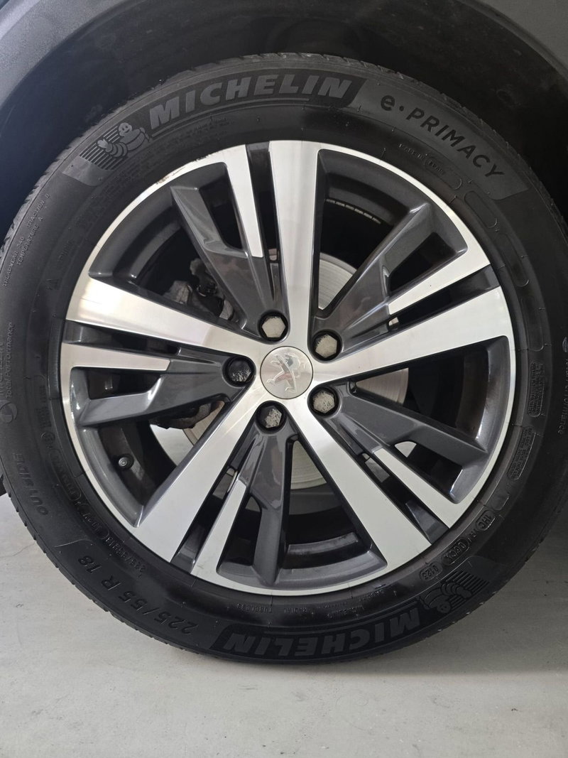 Peugeot 3008 usata a Massa-Carrara (16)