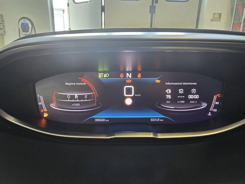 Peugeot 3008 usata a Massa-Carrara (9)