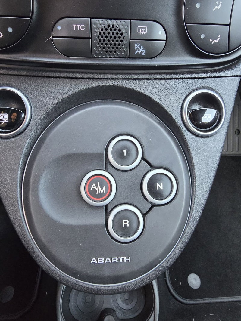 Abarth 695 usata a Massa-Carrara (10)