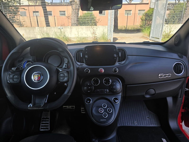 Abarth 695 usata a Massa-Carrara (6)