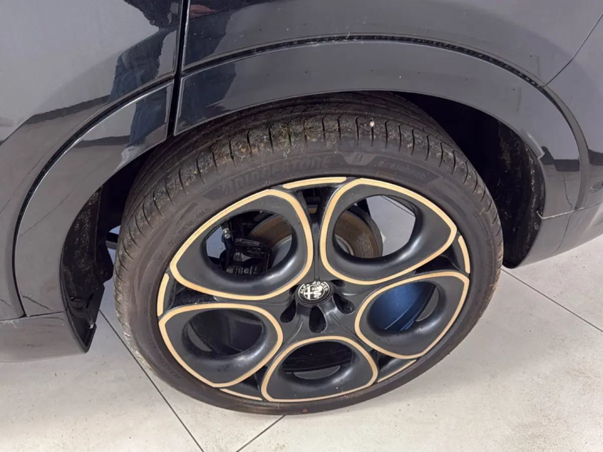 Alfa Romeo Tonale nuova a Palermo (5)