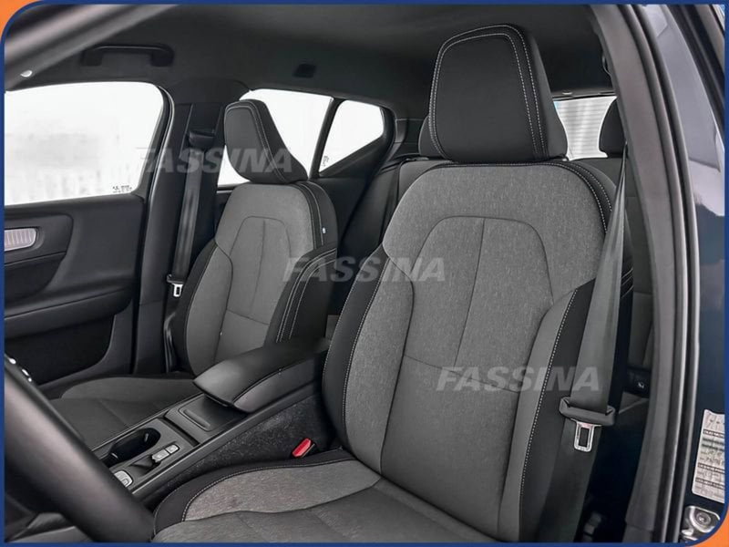 Volvo XC40 usata a Milano (8)