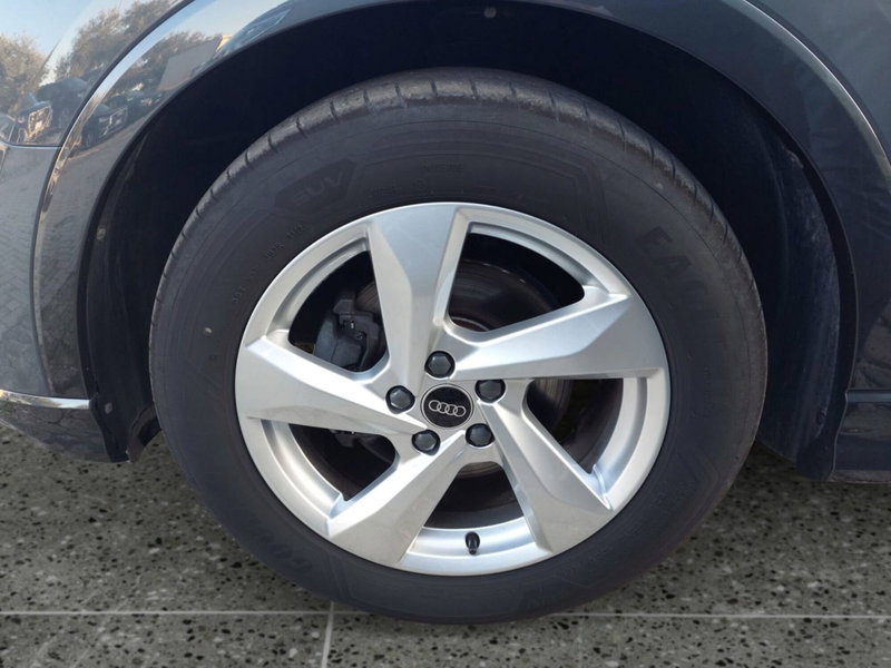 Audi Q3 usata a Bari (13)