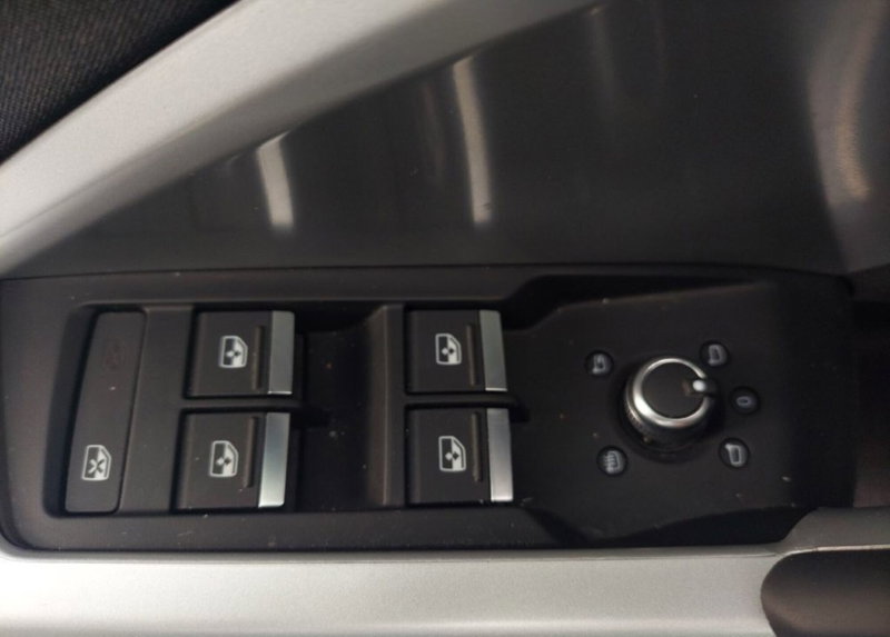 Audi Q3 usata a Bari (15)