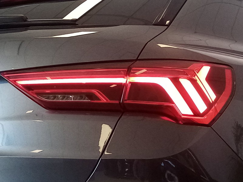 Audi Q3 usata a Bari (10)