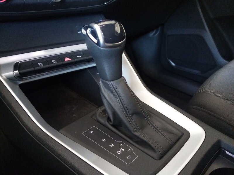 Audi Q3 usata a Bari (11)