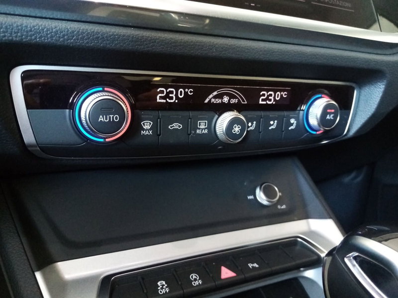 Audi Q3 usata a Bari (8)