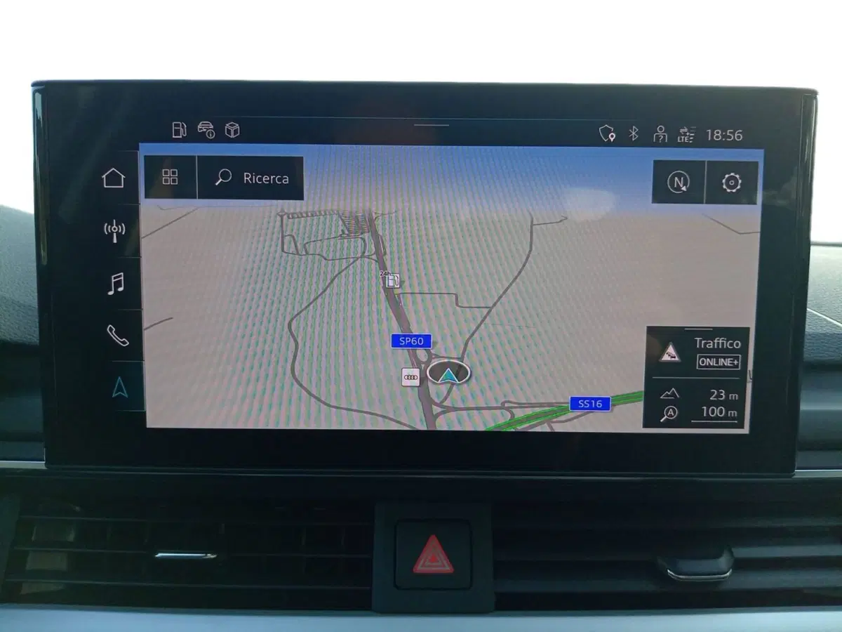 Audi A4 Avant nuova a Bari (11)