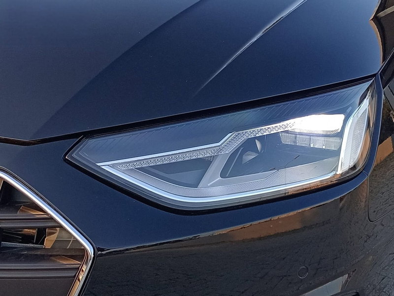 Audi A4 Avant nuova a Bari (5)