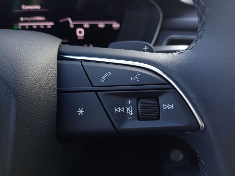 Audi A4 Avant nuova a Bari (7)