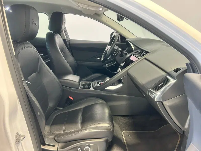 Jaguar E-Pace usata a Napoli (3)