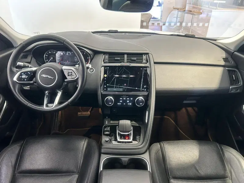Jaguar E-Pace usata a Napoli (4)