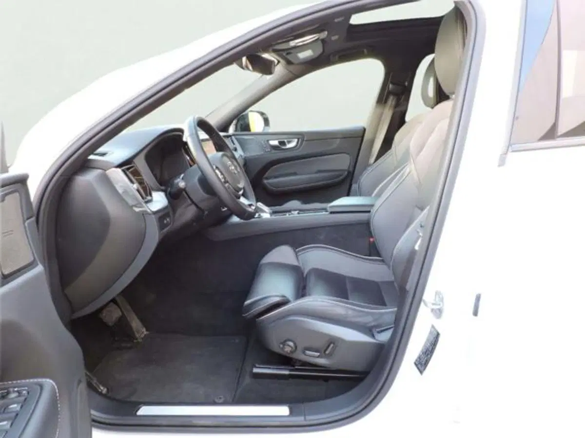 Volvo XC60 usata a Firenze (16)