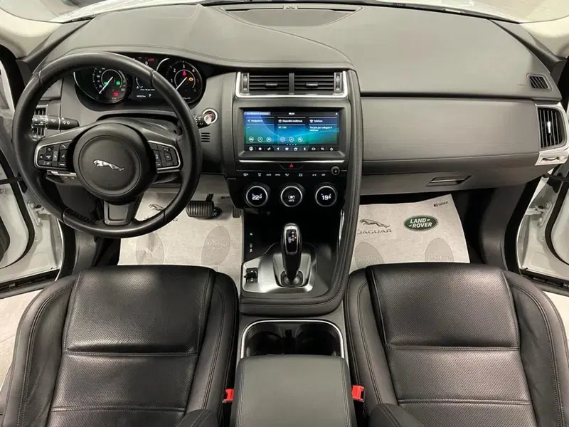 Jaguar E-Pace usata a Alessandria (3)