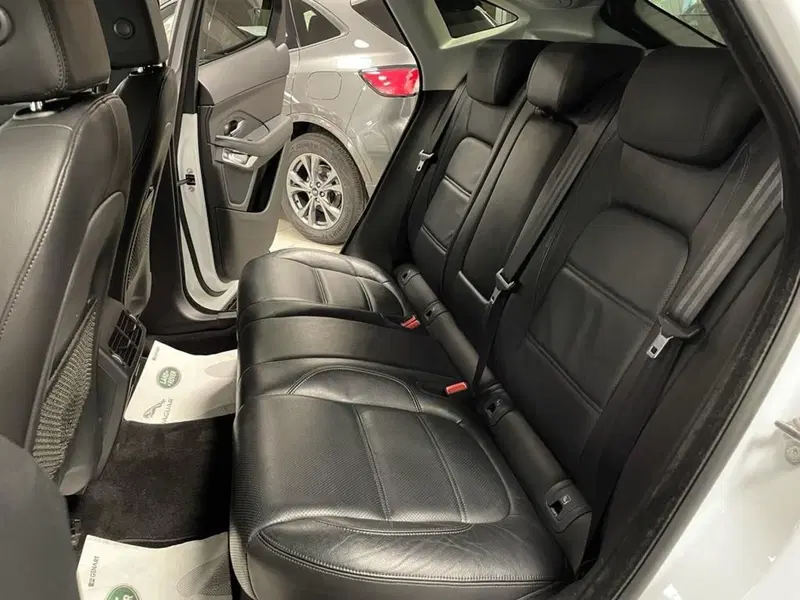 Jaguar E-Pace usata a Alessandria (5)