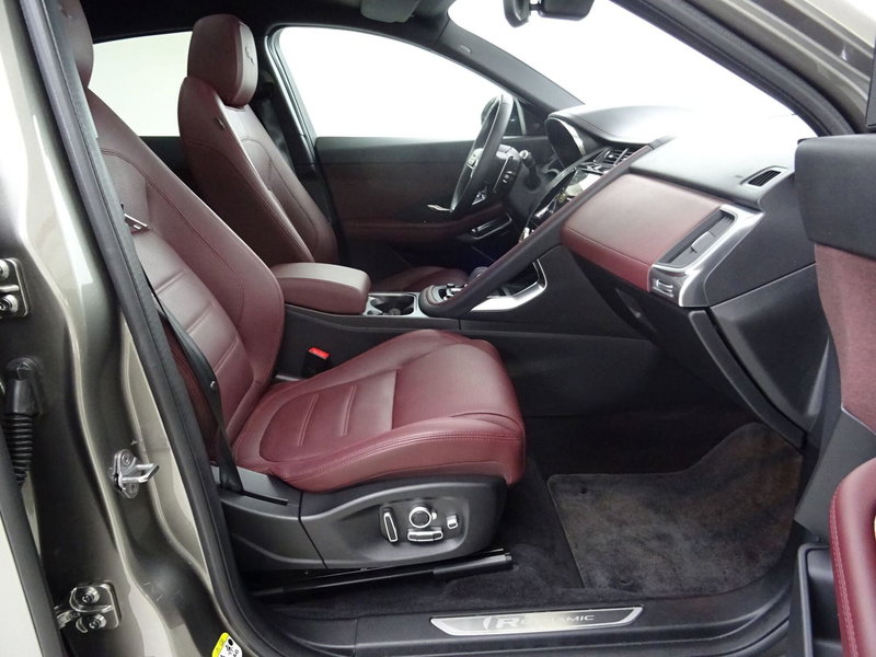 Jaguar E-Pace usata a Como (3)