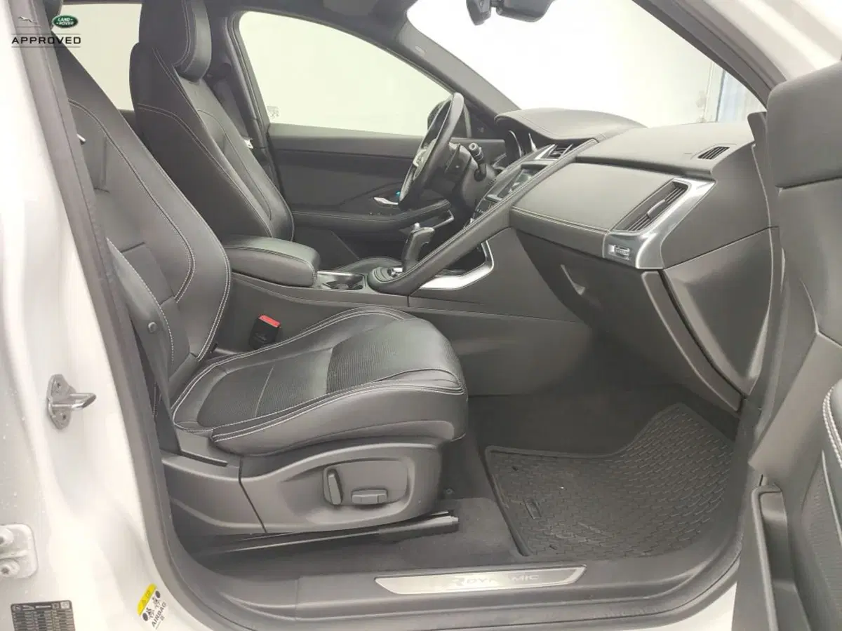 Jaguar E-Pace usata a Ragusa (4)