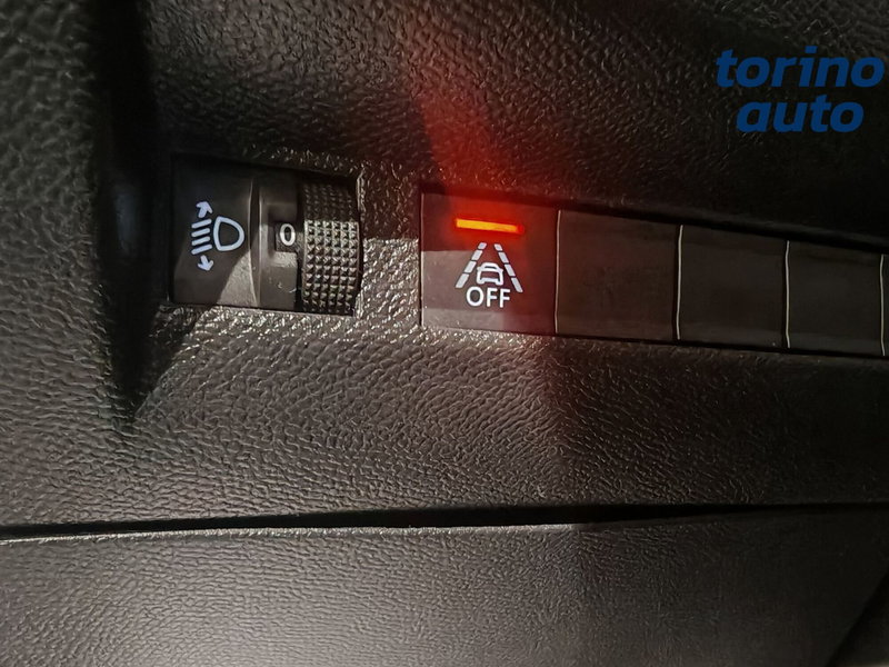 Peugeot 208 usata a Torino (11)