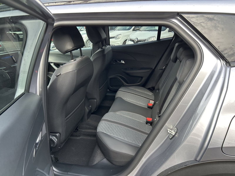 Peugeot 2008 nuova a Latina (11)