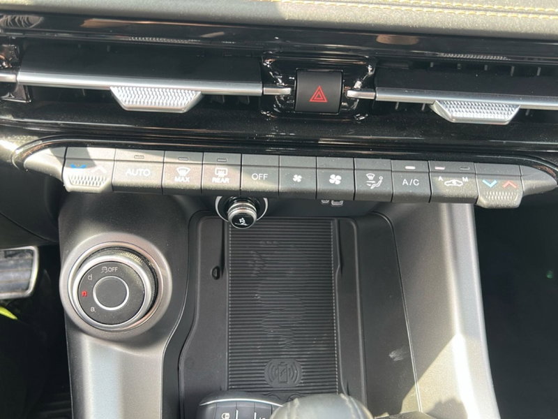 Alfa Romeo Tonale usata a Latina (18)