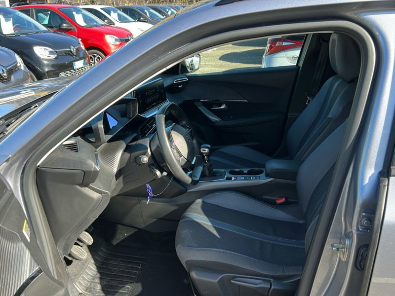 Peugeot 2008 usata a Latina (13)