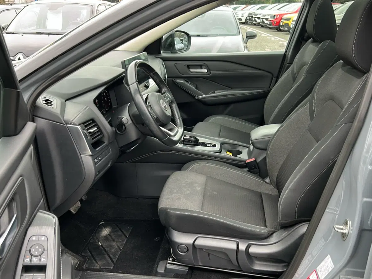 Nissan Qashqai usata a Latina (13)