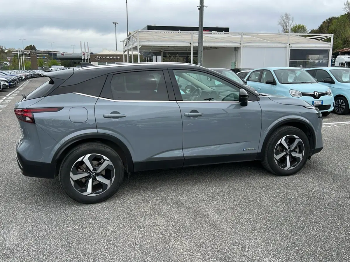 Nissan Qashqai usata a Latina (6)
