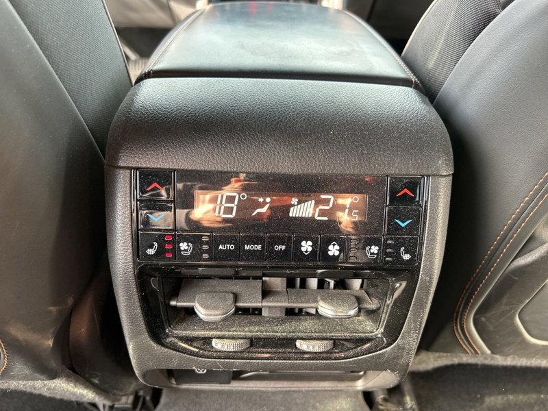 Jeep Grand Cherokee usata a Roma (15)