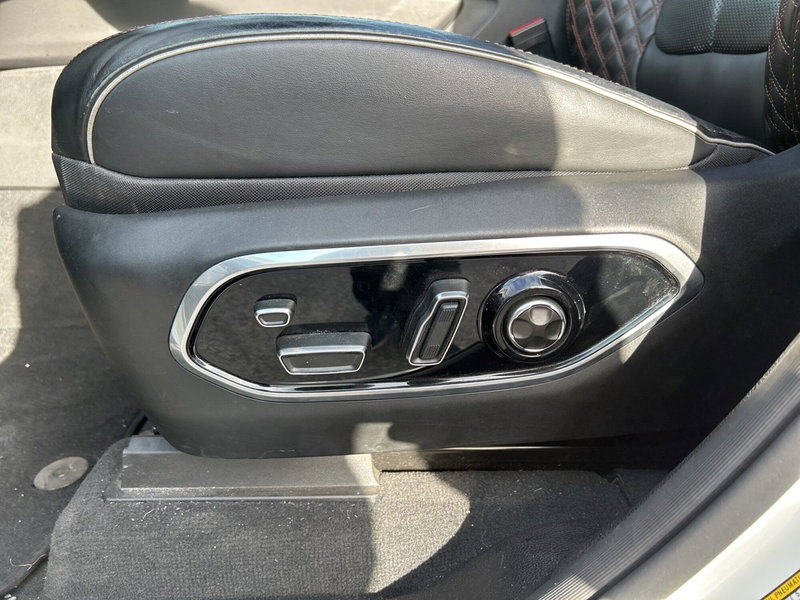 Jeep Grand Cherokee usata a Roma (18)