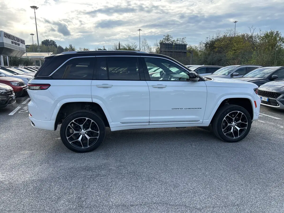 Jeep Grand Cherokee usata a Roma (6)