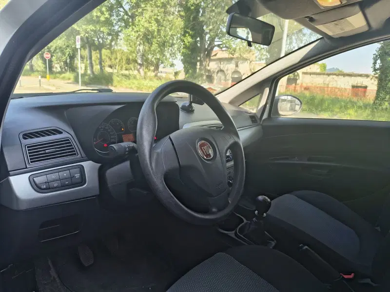 Fiat Grande Punto usata a Padova (9)