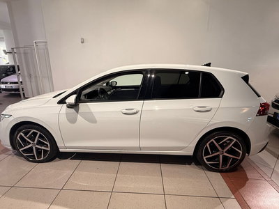 Volkswagen Golf 1.5 eTSI 130 CV EVO ACT DSG Style del 2023 usata a Genova