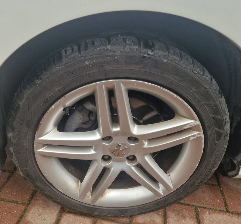 Peugeot 308 Cabrio usata a Terni (15)