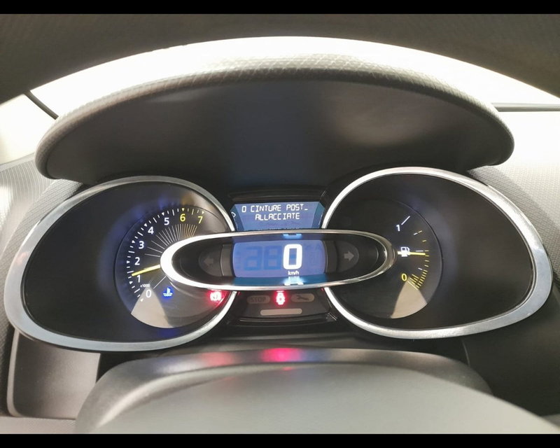 Renault Clio usata a Savona (11)