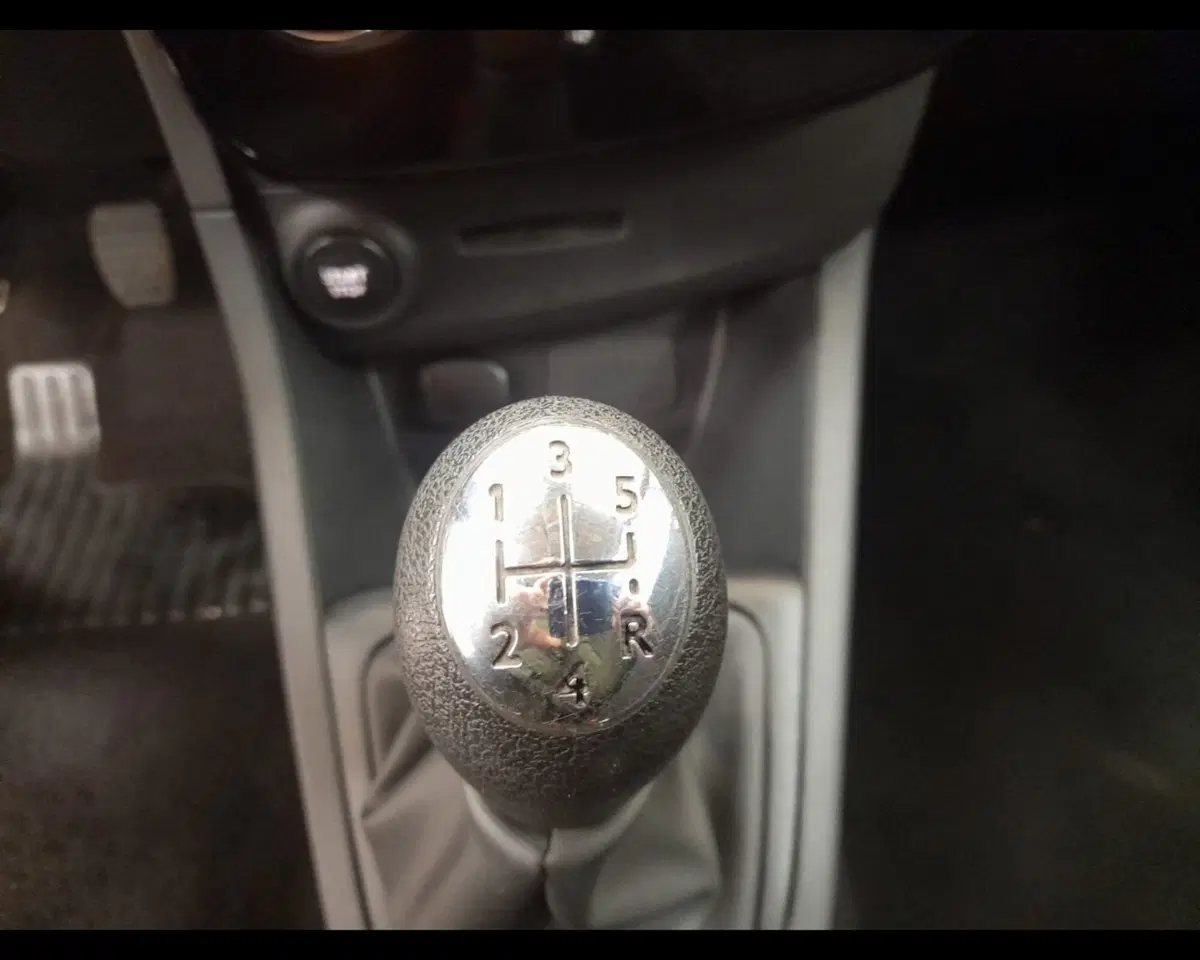 Renault Clio usata a Savona (16)