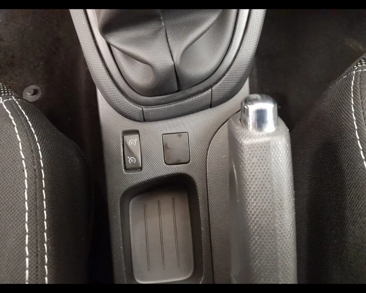 Renault Clio usata a Savona (17)