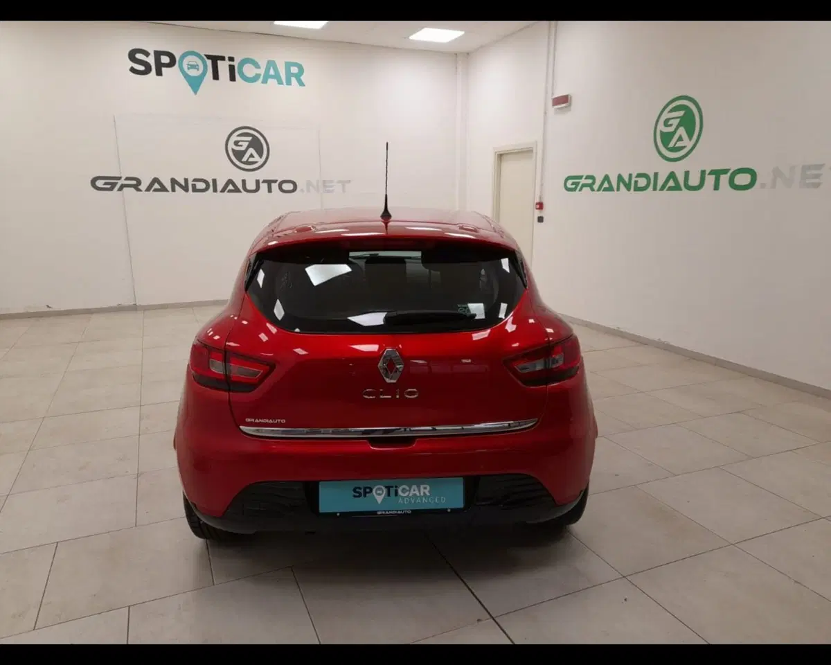 Renault Clio usata a Savona (5)