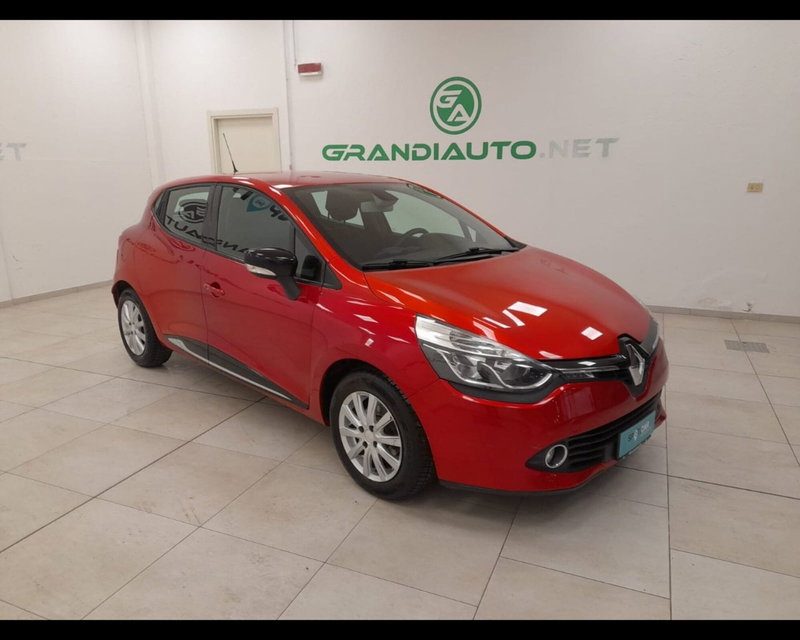 Renault Clio usata a Savona (8)