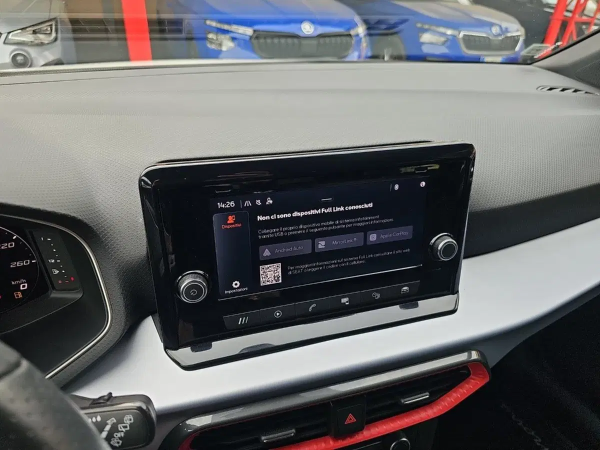 SEAT Arona usata a Lecco (12)