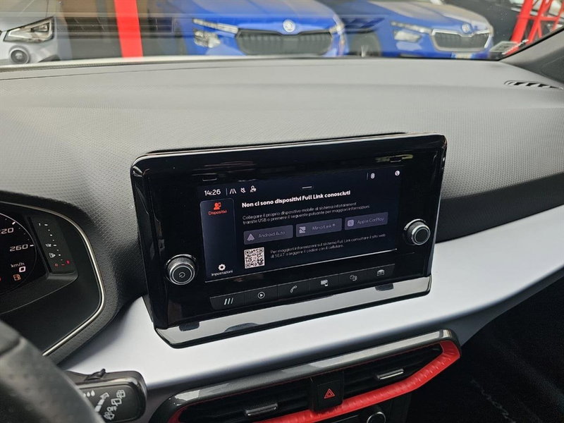 SEAT Arona usata a Lecco (12)