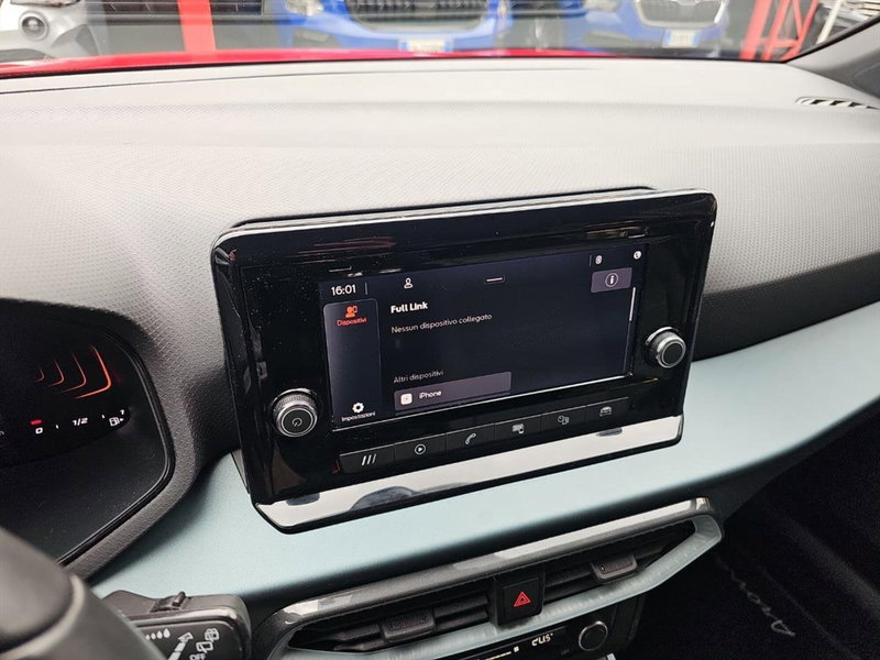 SEAT Arona usata a Lecco (18)