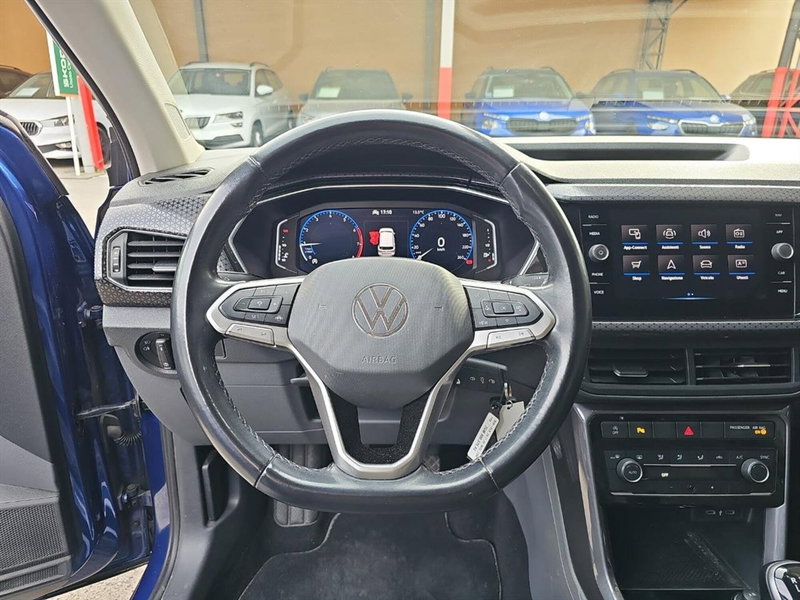 Volkswagen T-Cross usata a Lecco (10)