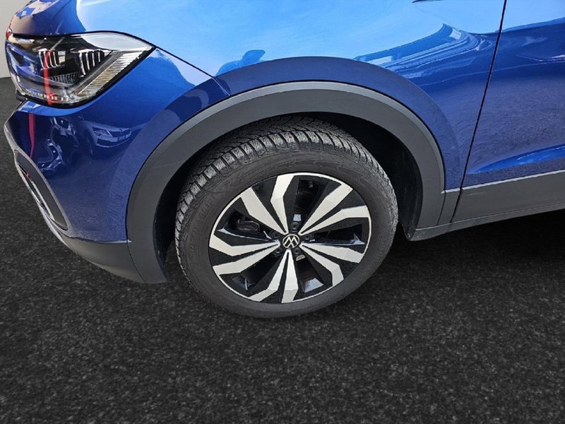 Volkswagen T-Cross usata a Lecco (18)