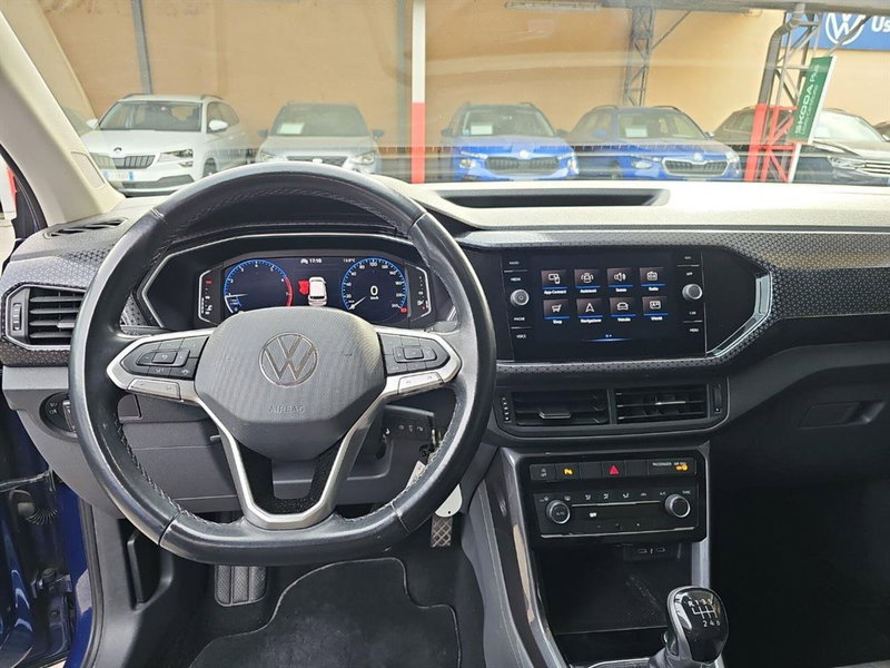 Volkswagen T-Cross usata a Lecco (9)